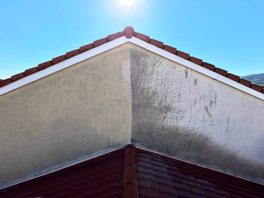 Chantier de ravalement de façade à Riotord